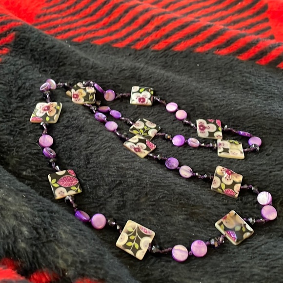 Jewelry - Stunning Mother Of Pearls Purple Crystal Beads And Venetian Glasswork Murano